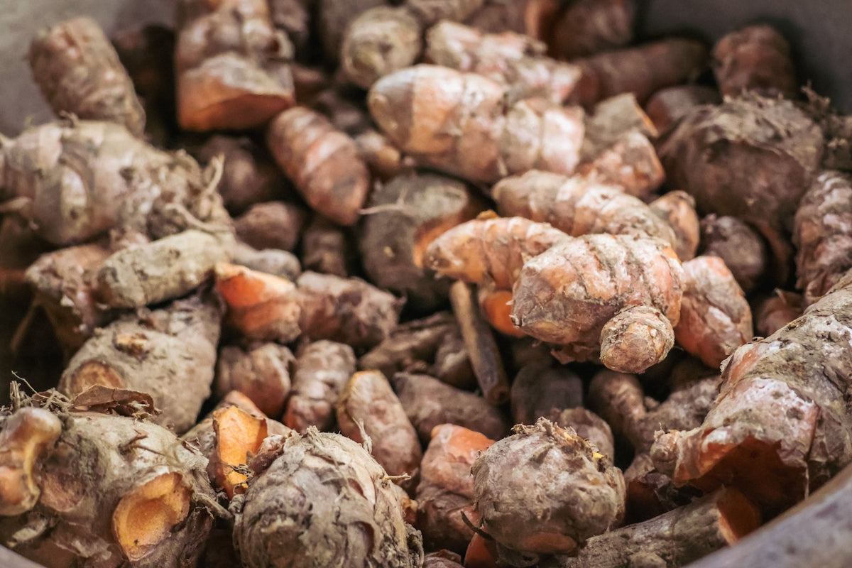 A close up of a bunch of carrots in a bowl